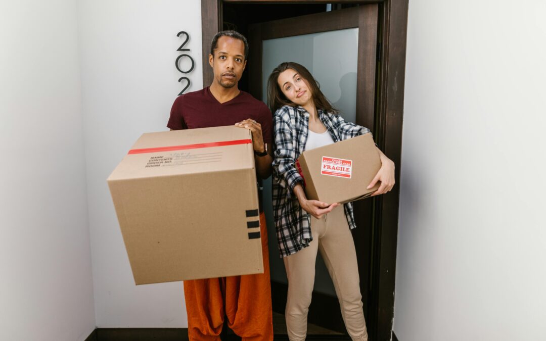 Moving Home? Essential Packing Hacks!